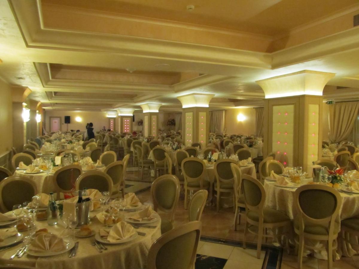 Club Hotel Kennedy Roccella Ionica Zewnętrze zdjęcie