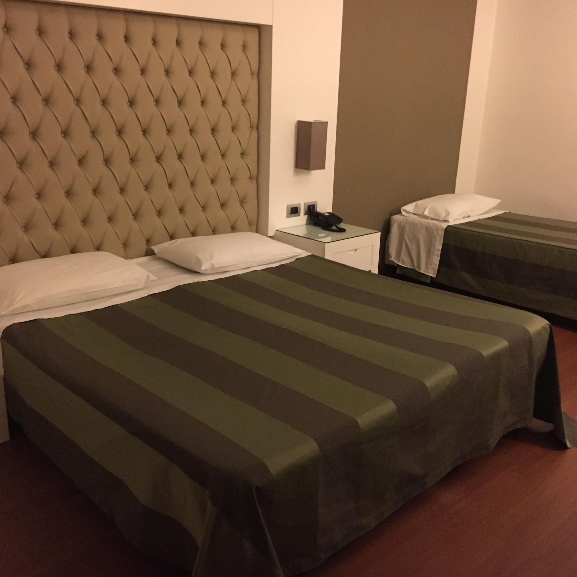 Club Hotel Kennedy Roccella Ionica Zewnętrze zdjęcie