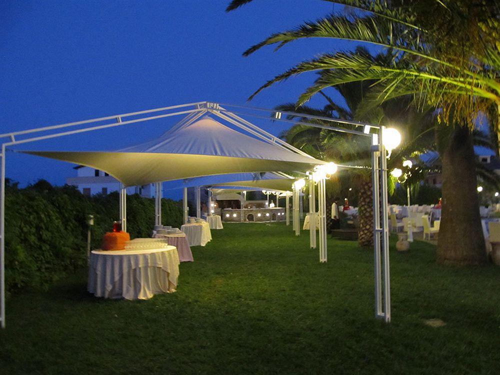 Club Hotel Kennedy Roccella Ionica Zewnętrze zdjęcie