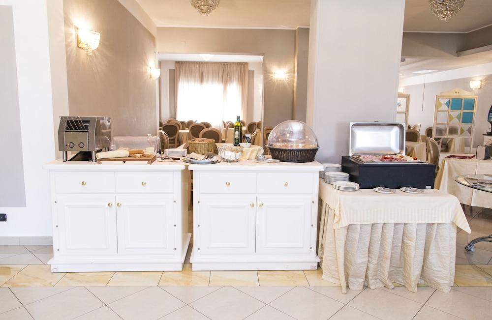 Club Hotel Kennedy Roccella Ionica Zewnętrze zdjęcie