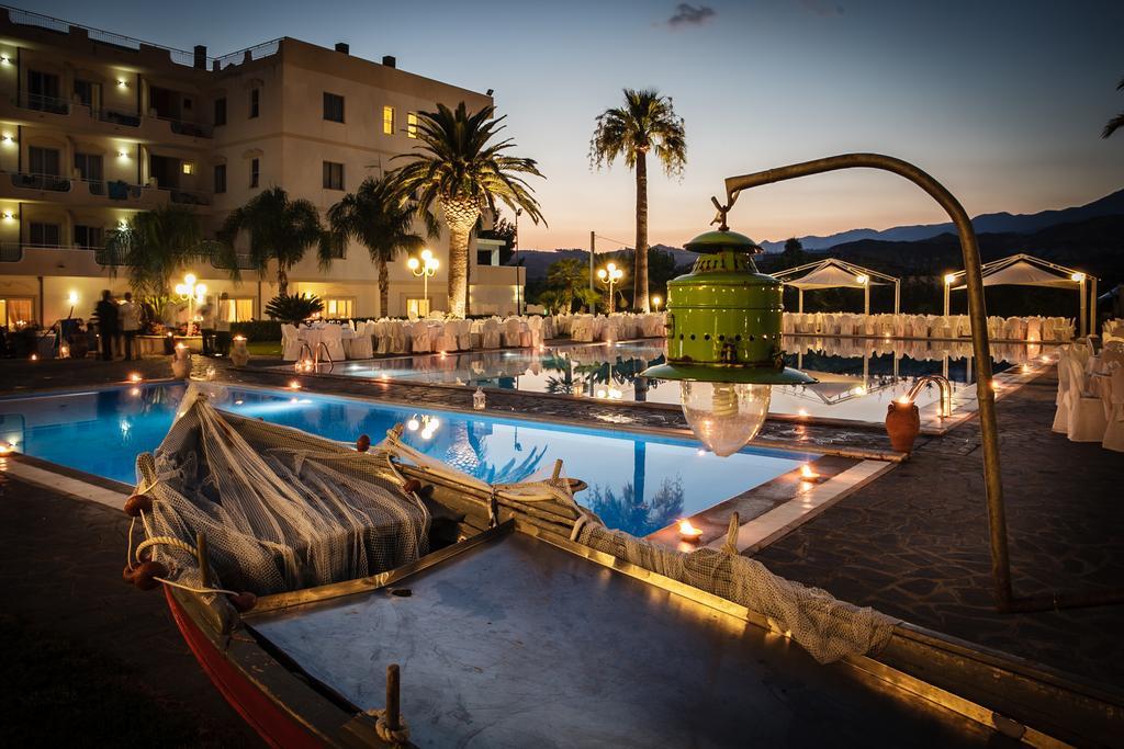 Club Hotel Kennedy Roccella Ionica Zewnętrze zdjęcie