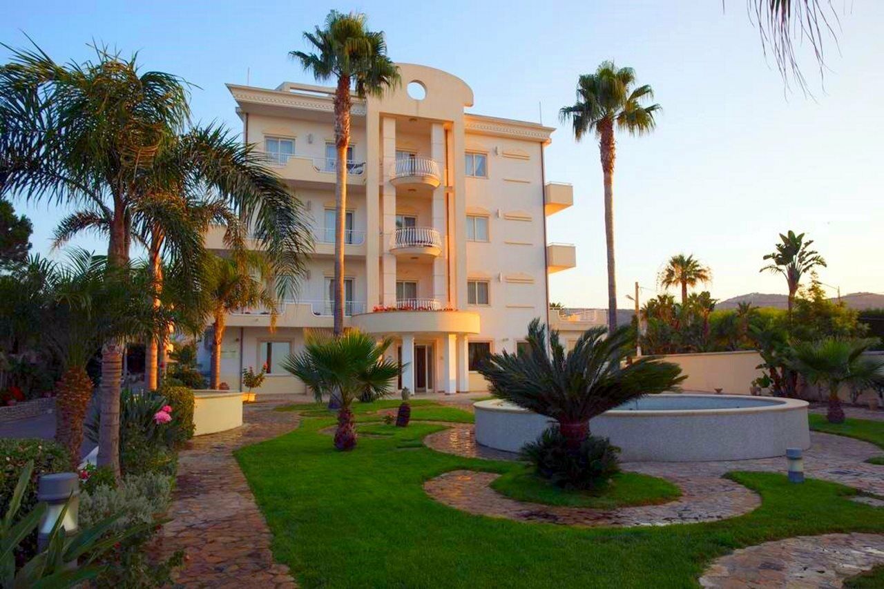 Club Hotel Kennedy Roccella Ionica Zewnętrze zdjęcie
